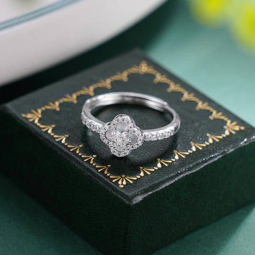 子佩集【四叶清辉】S925银戒指【FYJ-0618101】时尚白贝母四叶草锆石2509 商品图4
