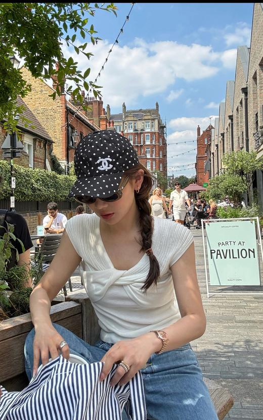 香奈儿 满字母波点渔夫帽/棒球帽 过于惊艳，超显脸小 商品图1