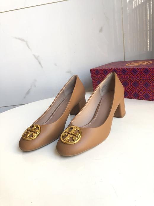 点此购买 Tory Burch春季女士经典粗跟乐福鞋 dx 342247 商品图5