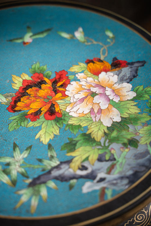 独角鹿西洋古董20世纪中国创汇时期出品东方主义木雕镶嵌花开富贵主题掐丝珐琅面花几 商品图6