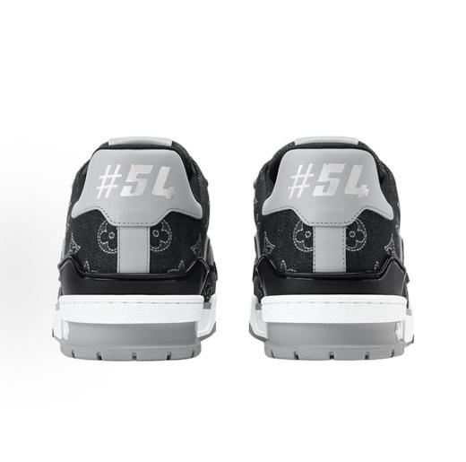 【原版开发 市售天花板 】Lv Trainer系列 情侣款 休闲 运动鞋 滑板鞋  原版一致 独家开模 市场天花板级 经典百搭款 什么裤子都可以驾驭，上脚真的非常好看和舒服 满满的高级感 商品图4