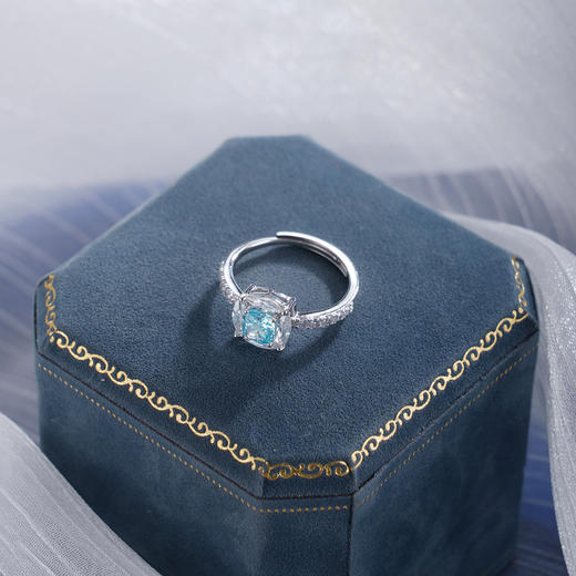 子佩集【冰糖海岸】S925银戒指【YJ-0343104】时尚蓝锆石方块2509 商品图3