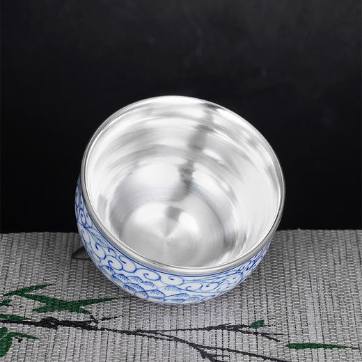 子佩集S990【新荷初绽】摆件【QF001】纯银茶具青花莲花茶杯纯银内胆景德镇手绘2508 商品图1