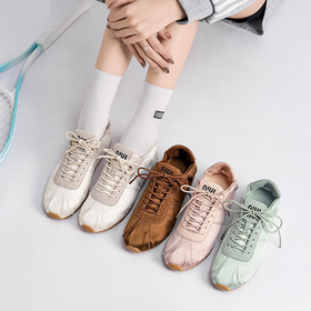 芭蕾绸缎平底圆头运动休闲鞋｜缎面拼接反绒皮复古设计，好穿又好看！