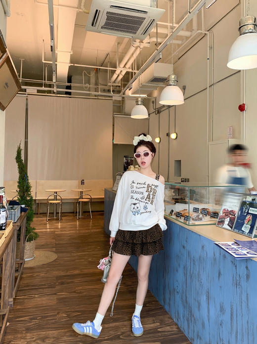 <曾小咸推荐>3.15现货秒杀 ！微信超特价！韩系豹纹斜肩长袖 日常149.99 立减80 秒杀69.99！！ 商品图6