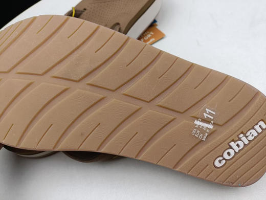 原单正品 cobian人字拖
一双以终身舒适度为口号的拖鞋
橡胶大底接近0.5cm，中低复合了三层
真的舒服啊，官方就没有低于40美金的拖鞋
且自带足弓
码数:41-46码全 商品图5