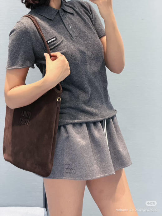 314-4 独家圆正 miu小徽标 羊绒 polo领 短袖针织 我穿42 商品图9