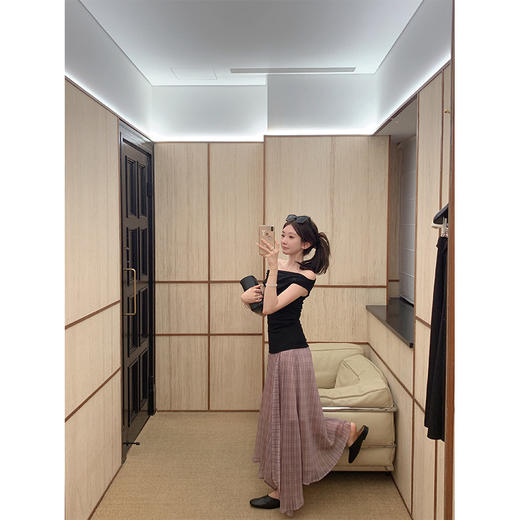 金蘑菇菇 斜肩与灵动感半裙的微妙感/ 荡领top+半裙 商品图0