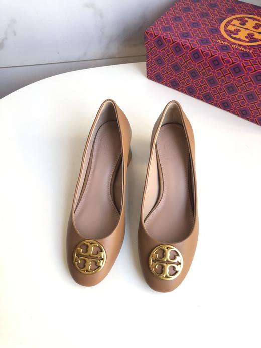 点此购买 Tory Burch春季女士经典粗跟乐福鞋 dx 342247 商品图6