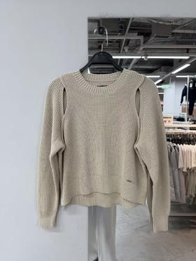 GAP  镂空毛衣79.9元（线上线下同步在售，不一定有货，介意勿拍）657850-NT