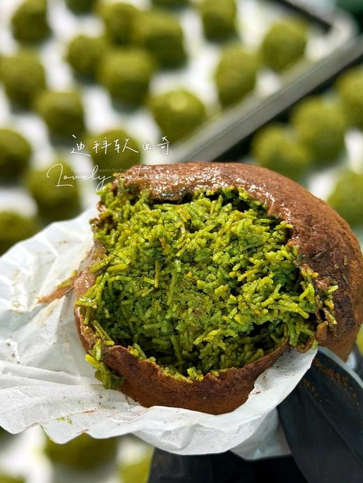 纯手工0防腐剂【迪拜软糯曲奇】7天内发货，外皮是软糯拉丝的无蔗糖棉花糖，包裹着黄油烤制的酥脆中东面丝，混合开心果酱与可可白巧克力，手工碾碎，层次超丰富！保质期：冷藏10天 冷冻60天 商品图2