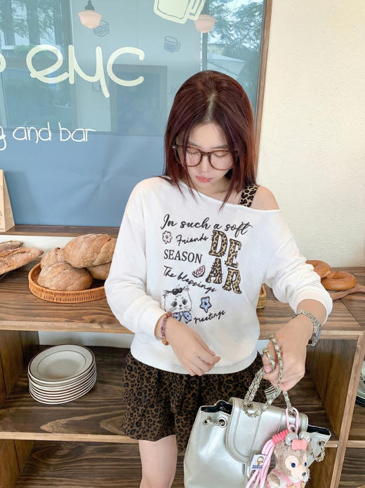 <曾小咸推荐>3.15现货秒杀 ！微信超特价！韩系豹纹斜肩长袖 日常149.99 立减80 秒杀69.99！！ 商品图5