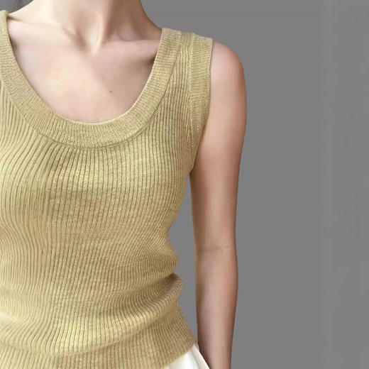 强推超百搭【糯糯叽叽！买一送一】冰丝薄款U领针织背心 女夏季2026新款嫩黄色显白 洋气外穿吊带上衣 商品图6