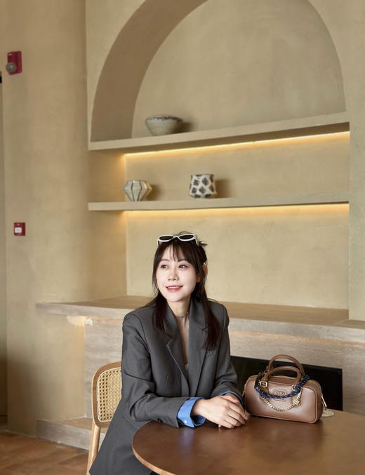 314-1大爆款 miu女士撞色拼接西服 深灰/蓝色袖口西装 商品图7