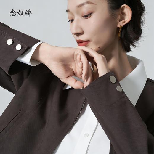 【商场同款】CNJ6323 “ 摩卡外套 ” 棉麻材质穿着有型  小T版型利落好穿 商品图3
