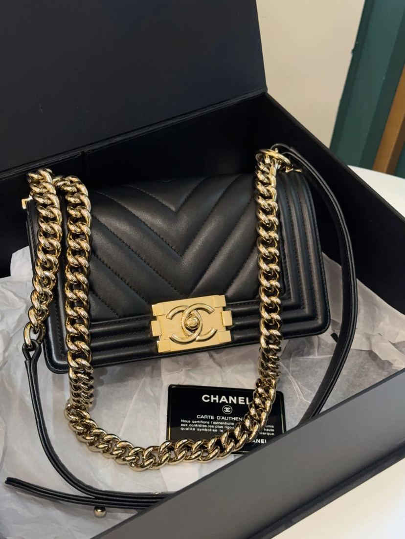 CHANEL leboy 小号 V纹 黑金 牛皮 链条包