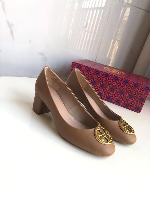点此购买 Tory Burch春季女士经典粗跟乐福鞋 dx 342247 商品图8