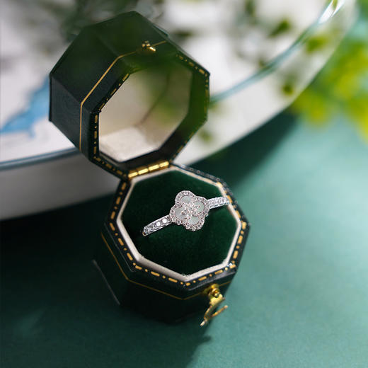 子佩集【四叶清辉】S925银戒指【FYJ-0618101】时尚白贝母四叶草锆石2509 商品图1