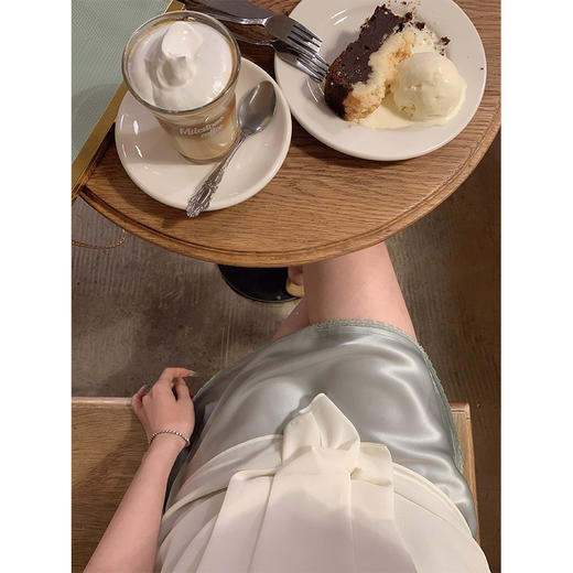 金蘑菇菇 古董茶话会 miu的中古千金 / 斜裁醋酸半裙一套甜甜搭配 商品图3