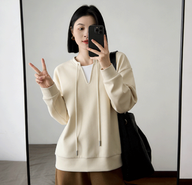 LONGNVFAIR学院运动小V领卫衣 | 圆领拼小V领，休闲感松弛穿搭，高级又自在【3-7天发货，周末顺延】