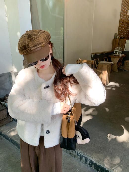 <曾小咸推荐>3.16现货秒杀 ！微信超特价！韩系大圆领打底衫 日常129.99 立减70 秒杀59.99！！ 商品图7