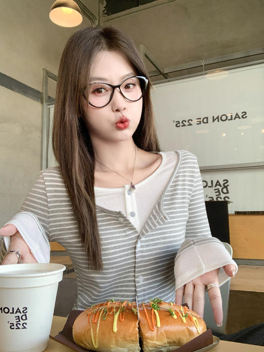 <曾小咸推荐>3.15现货秒杀 ！微信超特价！西装裤 秒杀89.99！！韩系灰白条纹假两件t 日常159.99 立减90 秒杀69.99！！ 商品图10