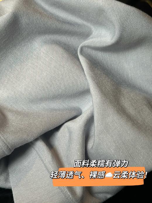 超舒适无尺码全包臀真丝桑蚕丝混纺底裆内裤，提臀收腹女士高腰内裤3条装  日单跟单品质价格给力！双层弹力宽腰边，贴身不勒腰 腿部无痕裤脚，舒适包边   面料亲肤柔软，弹力延展不紧勒  密拷锁边做工更精致 商品图3