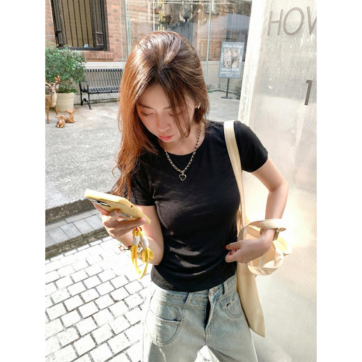 <曾小咸推荐>韩系圆领正肩短袖t恤上衣【预售款，预计3-15天！！】 商品图4