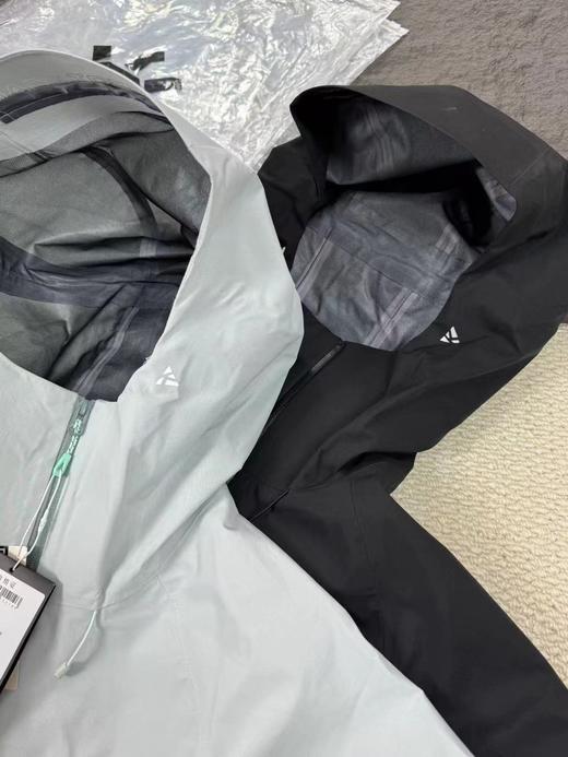 F031439硬壳全压胶男女同款防风防水耐磨透气户外冲锋衣 商品图7