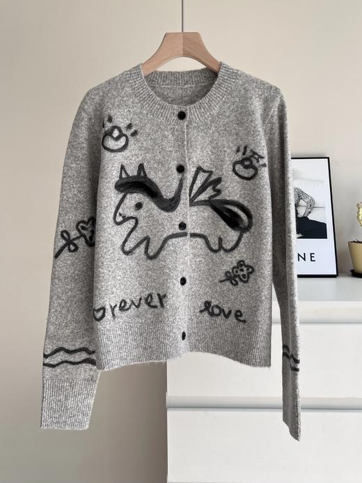 【马年限定款刺绣针织开衫】童趣小马图案+宽松的版型设计，轻松打造随性慵懒的时髦感，无标发货WD 商品图9