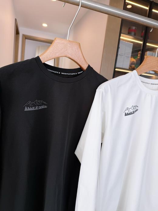 点此购买 迪桑特ALLTERRAIN 81系列男士天花板级长袖T恤 bk 342292 商品图8