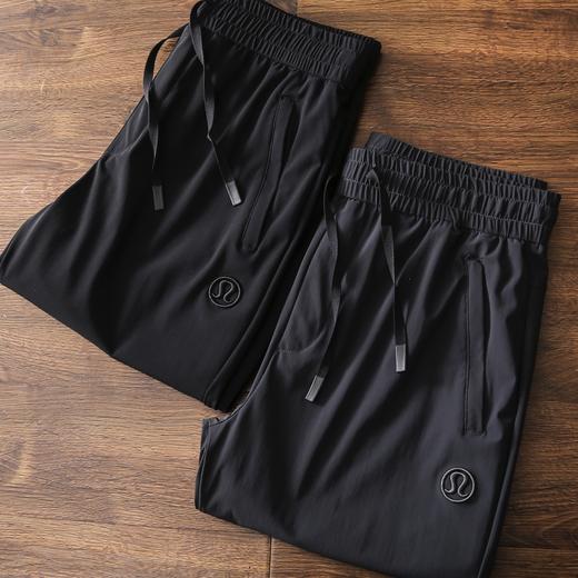 露露lululemon 26年新款男士综训健身功能性直筒休闲跑步训练裤 商品图4