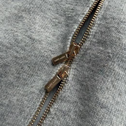 F031443暖色LOGO贴布绣羊毛翻领拉链长袖开衫外套 商品图4