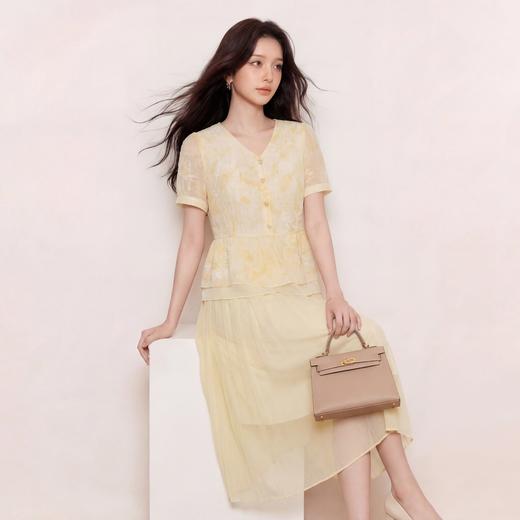 奢姿大码女装2026夏季减龄刺绣印花衬衫胖妹妹温柔风V领时尚上衣9962294615 商品图1