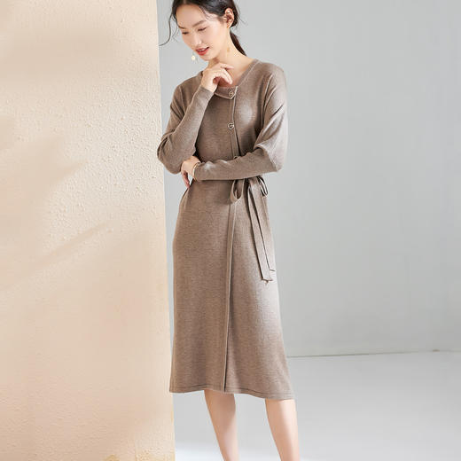 剩S/M/L 芳外秋季新款轻熟风蝙蝠袖连衣裙中长款针织连衣裙女打底裙7406 商品图2