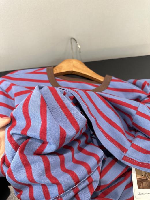 点此购买 缪缪春夏季女士咖色领蓝红条纹口袋短袖T恤 ye 342344 商品图8