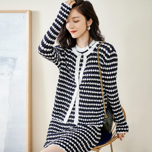 剩S/L 米思阳撞色针织开衫春秋新款修身外搭ins潮流毛衣女外套1322 商品图1