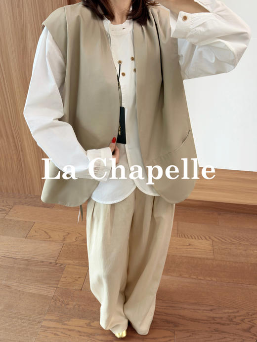 专柜实拍【松弛老钱风】拉夏贝尔/La Chapelle莱赛尔混纺肩部压褶设计口袋马甲V领坎肩无袖外套 商品图3