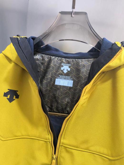 F031481新款三防户外防水耐磨内里黑科技加绒冲锋衣外套 商品图11