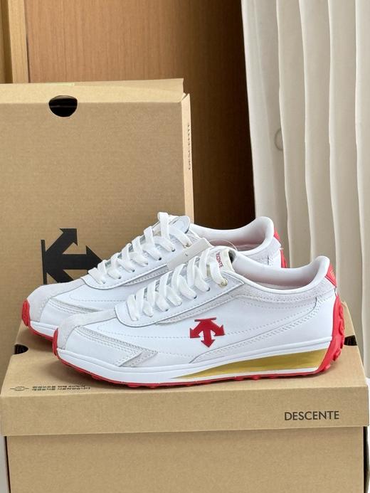 点此购买 迪桑特Cron Racer舒适減震耐磨防滑男女款低帮运动板鞋 dx 342248 商品图3