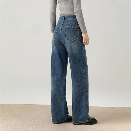 半身缘女裤 春季浮雕感压花柔软中直筒宽松牛仔裤261102U10120185 商品图4