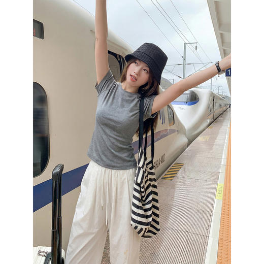 <曾小咸推荐>韩系简约修身t恤女短袖夏季【预售款，预计3-15天！！】 商品图2