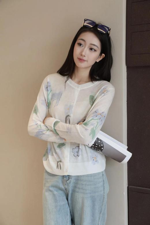 【天丝羊毛花朵开衫】把春日的写意花卉，织进天丝与羊毛的温柔肌理里，上身舒适无负担亲肤细腻WD 商品图6