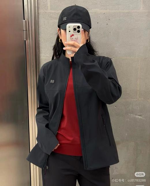 F031411马年限定款软壳衣情侣款防水防风透湿全压胶硬壳冲锋衣男外套 商品图8