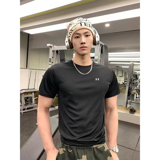 F031434夏季新款男士弹力速干户外运动舒适亲肤短袖T恤 商品图1