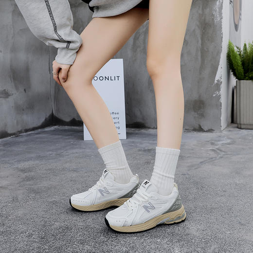 【NEW BOLUNE新百伦--情侣款液态云感空气鞋】高弹缓震零压力 轻盈舒适暴走不累脚 耐磨耐洗耐穿防滑 显高显瘦不挑脚型 时尚超百搭 千元品质/防伪码吊牌/男女同款 商品图13