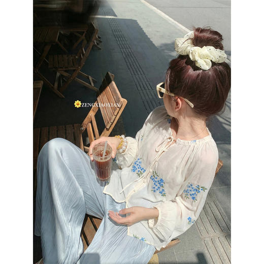 <曾小咸推荐>韩系套装复古绣花上衣裤裙 商品图2