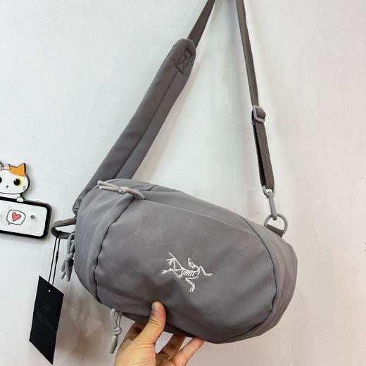 简约时尚胸包 商品图2