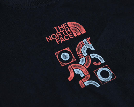 原单正品北面 TNF 马年限定CNY新年款 26ss短袖 纯棉面料 男女同款  胸前背后小标logo印花 
黑色 S-XL 商品图3