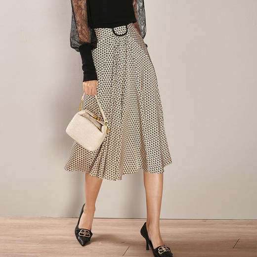 剩S 芳外春季新品半身裙垂感摆裙中长款半截裙女中腰 商品图0